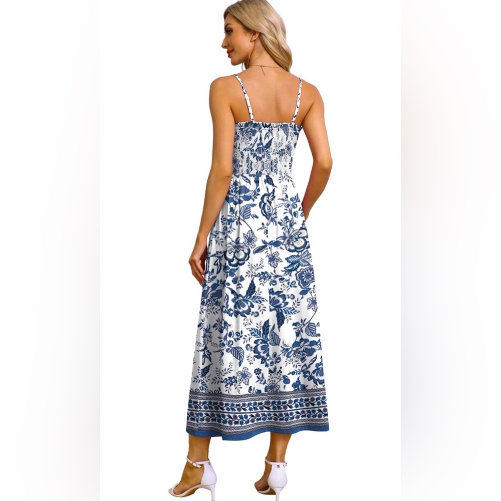🆕Spaghetti Strap Maxi Dresses Smocked with Pockets - Picture 2 of 3